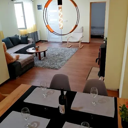 Nikas Donji Milanovac