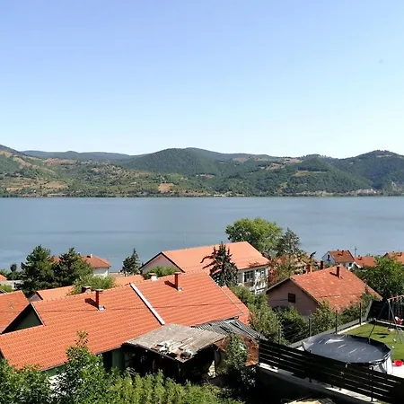 Nikas * Donji Milanovac