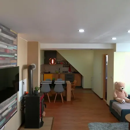 Nikas Apartamento *