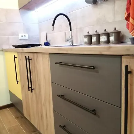 Nikas Apartman *
